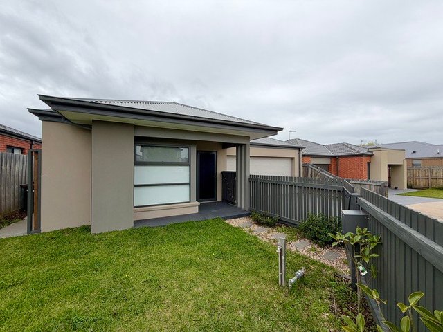 24 Warwarick Court, VIC 3224