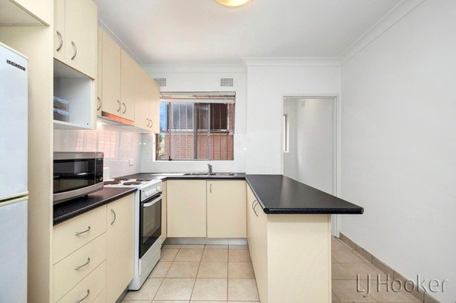 1/22 Kathleen Street, NSW 2195