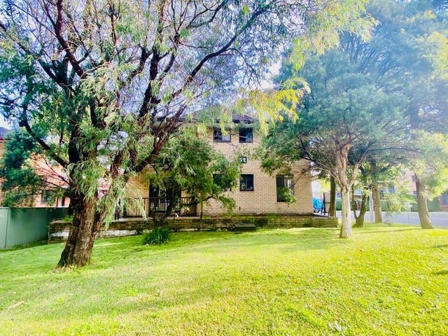 1/57 Woniora Road, NSW 2220