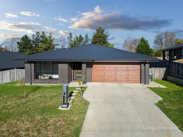 11 Melba Place, NSW 2350