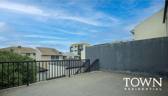 67A Anthony Rolfe Avenue, ACT 2912