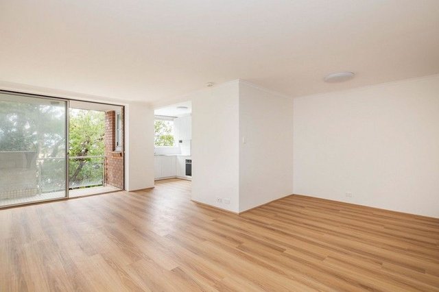 18/745 Old South Head Road, NSW 2030