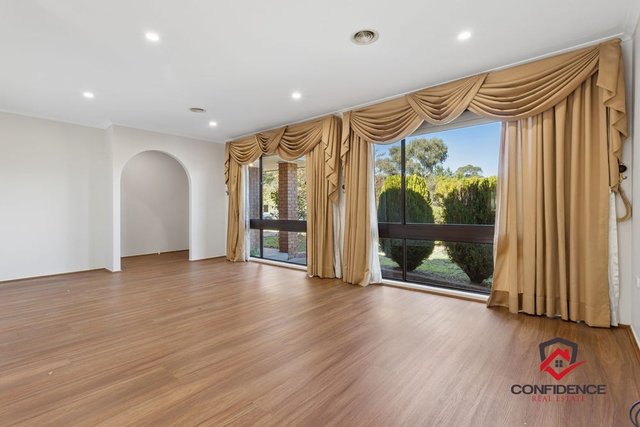 288 Heagney Crescent, ACT 2905