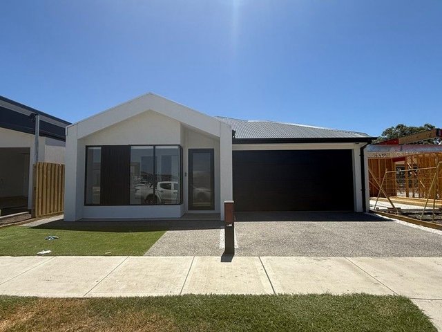 19 Fairywren Road, VIC 3064