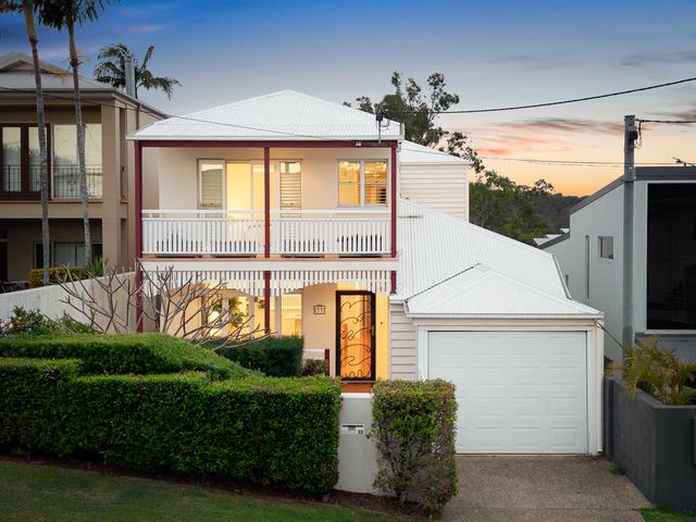 33 Kneale Street, QLD 4121