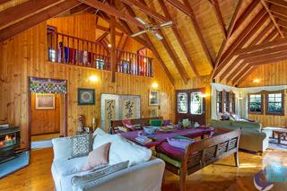 Living Area (2016-06-15)