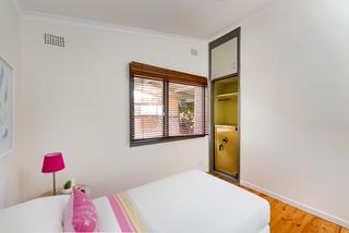 Bedroom 2 (2016-04-28)