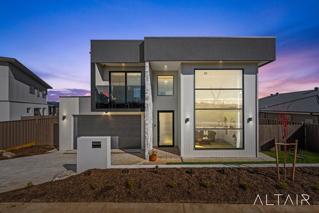 94 Eric Willmot Way, ACT 2615