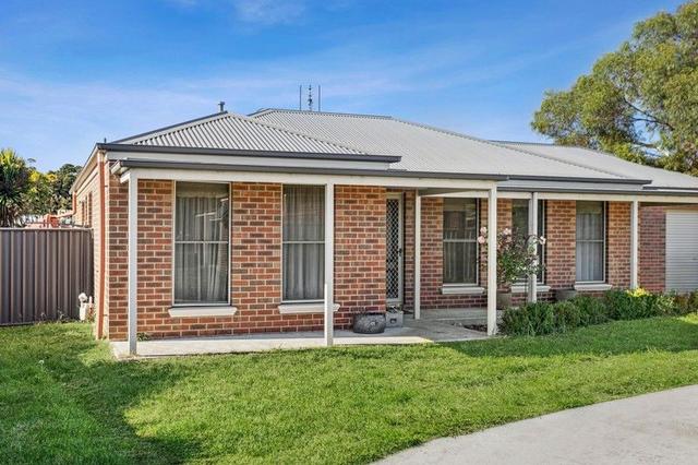 2/10 Banksia Court, VIC 3444