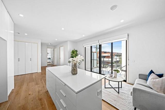 13/1A Kelvin Grove, VIC 3196