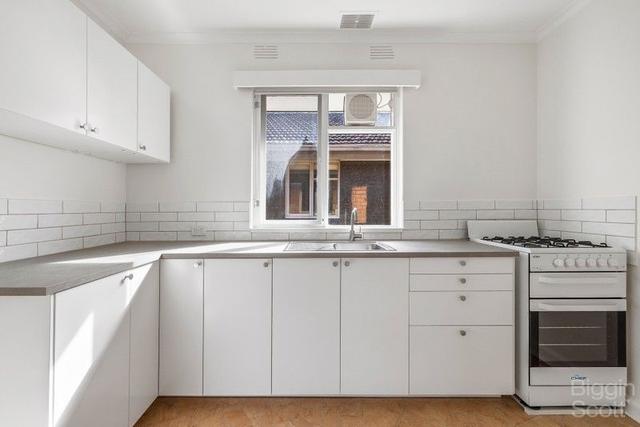 8/28 Ruskin Street, VIC 3184