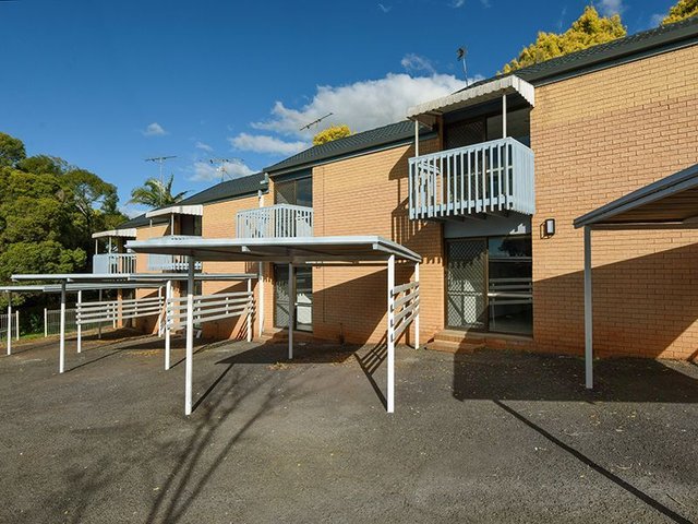 2/266 West Street, QLD 4350