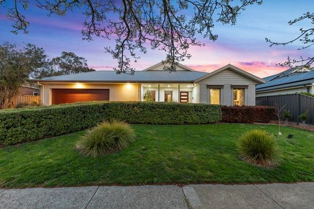 34 Henry Lawson Drive, VIC 3810