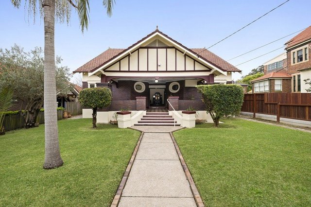 1 Taringa Street, NSW 2131