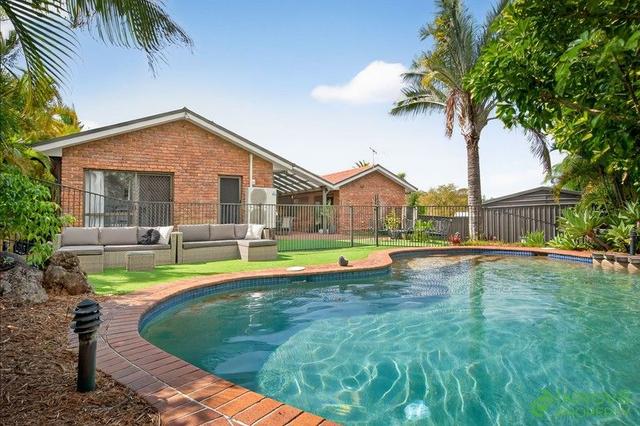 8 Gregory Place, QLD 4035