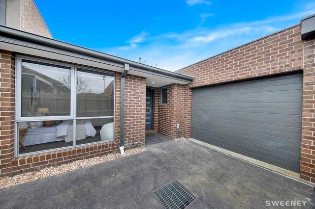 3/6 Cyclamen Avenue, VIC 3025