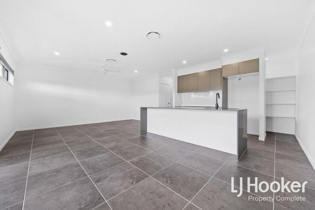 98 Snowdonia Crescent, QLD 4207