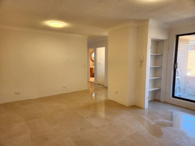 9/27-29 Apsley Street, NSW 2222