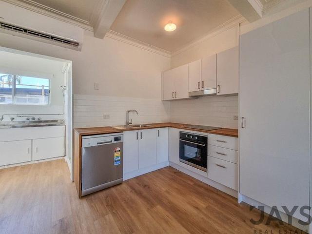 2/67 Joan Street, QLD 4825
