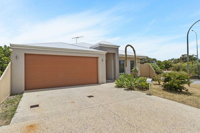 15 Paris Gardens, WA 6065