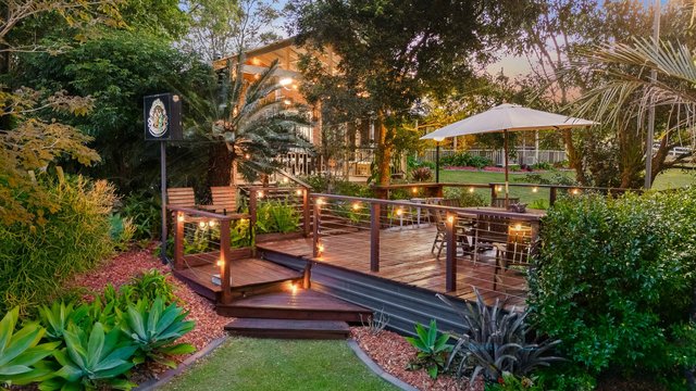 202-210 F Lindsay Rd, QLD 4510