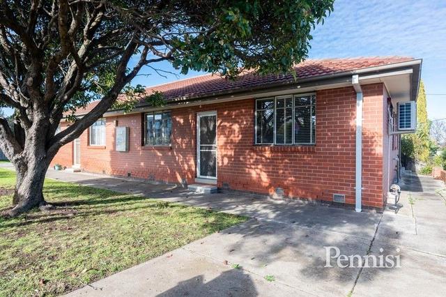 2/37 Roberts Road, VIC 3042