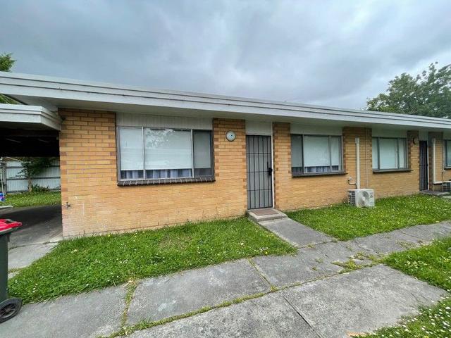 2/3 Henry Street, VIC 3840