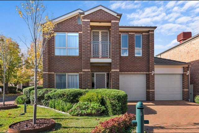 8 Watling Grove, VIC 3156