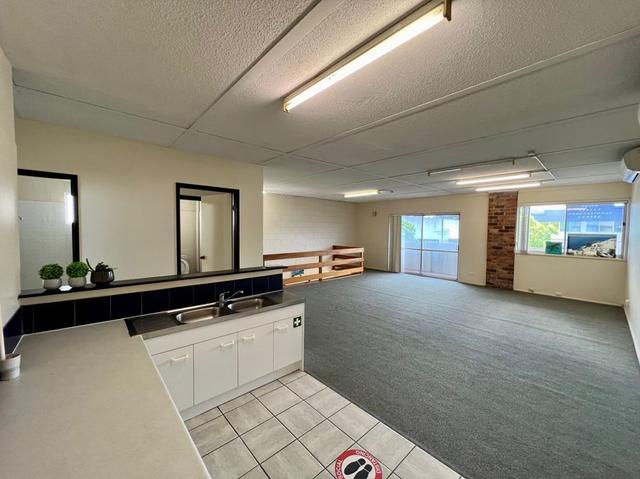 Suite A / 30 Price Street, QLD 4211