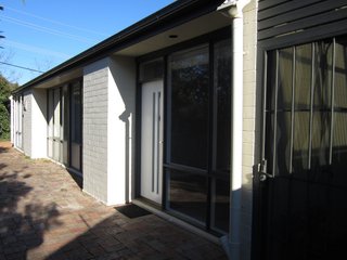 Front of unit B