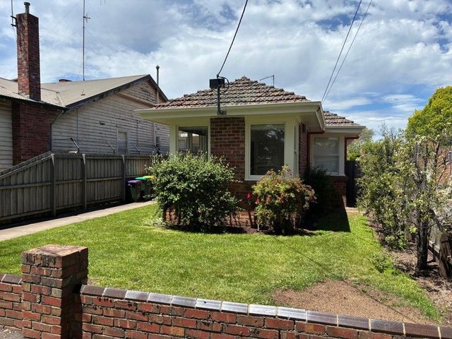 21 Ascot Street South, VIC 3350