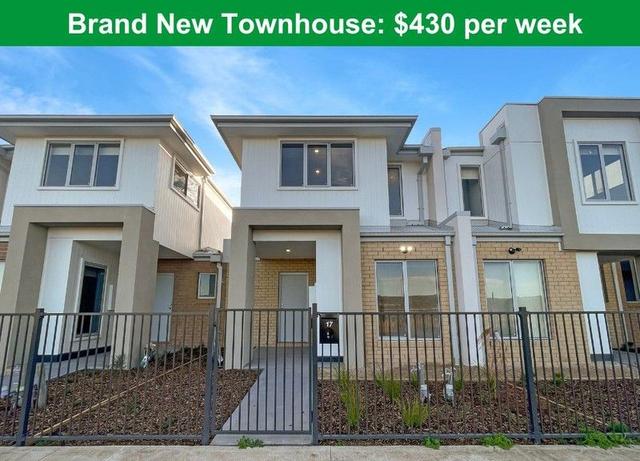 17 Elkhom Way, VIC 3756
