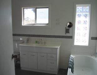 Bathroom (2008-03-17)