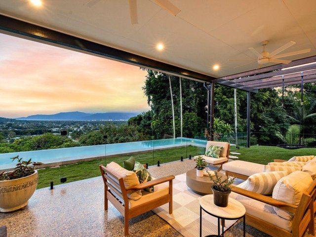 7 Panoramic Place, QLD 4870