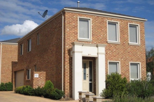 6/4 Buick Crescent, VIC 3082