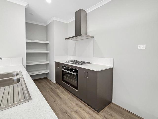 92 Aduro St, WA 6034