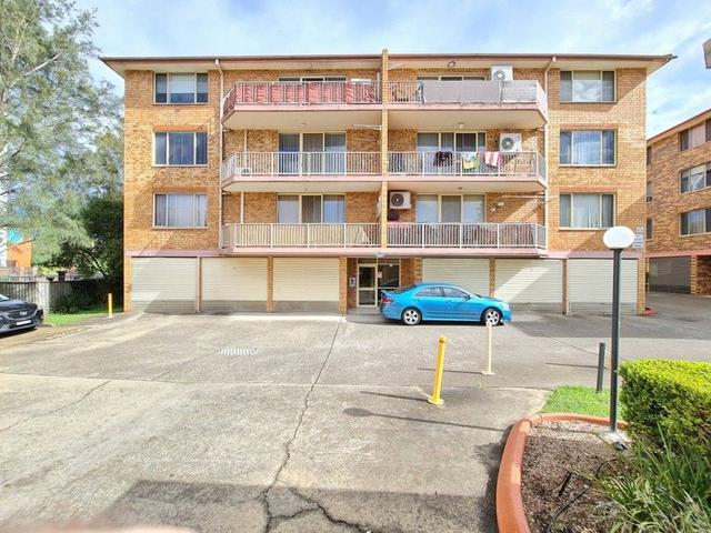 92/3 Riverpark Drive, NSW 2170