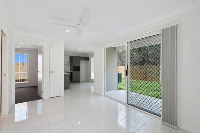 2/47 Jones Street, QLD 4022