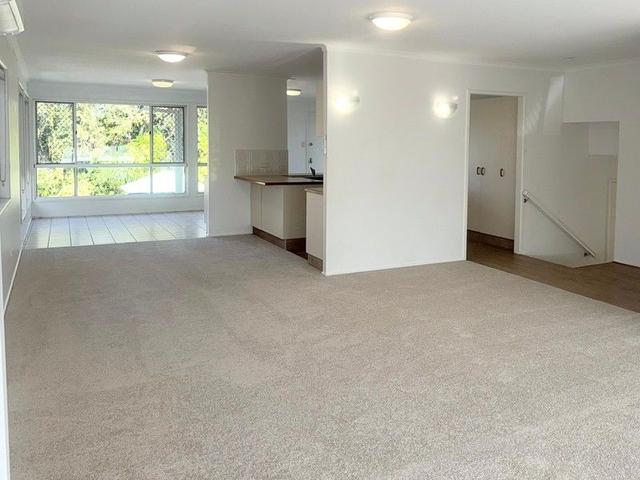 6 Cooper Parade, QLD 4215