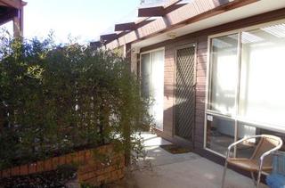 Front Courtyard (2010-07-16)