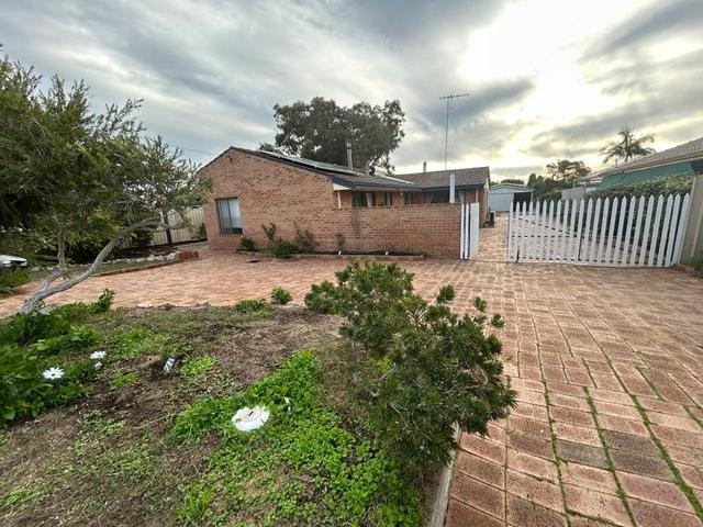 8 Lynda Street, WA 6210