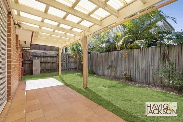 2/34 Stoneleigh Street, QLD 4010