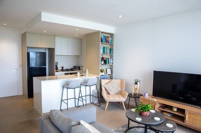 10711/320 Macarthur Avenue, QLD 4007