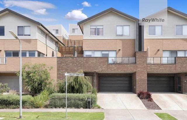 8 Valley Park Boulevard, VIC 3049