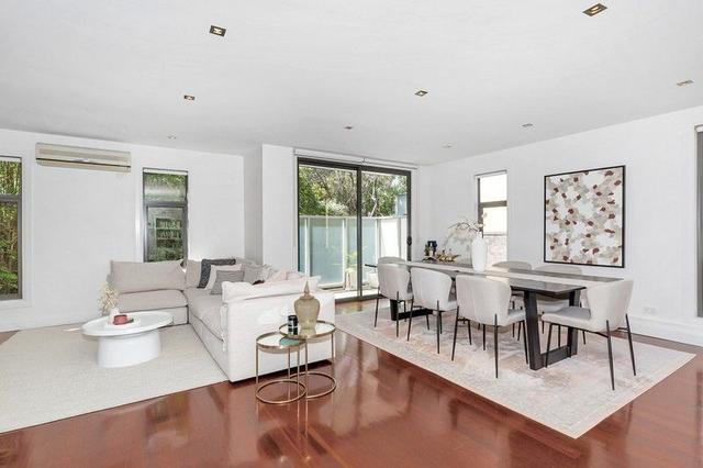 2/7 Wando Grove, VIC 3183