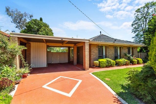 2 Hutchison St, VIC 3850