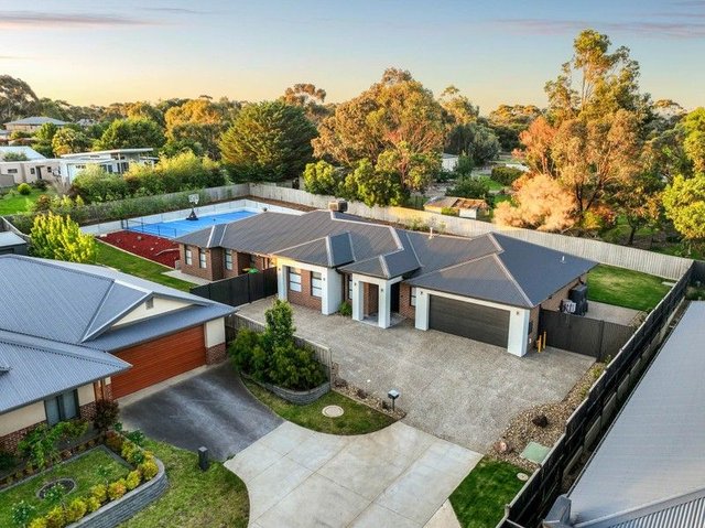 27 Filly Circuit, VIC 3429