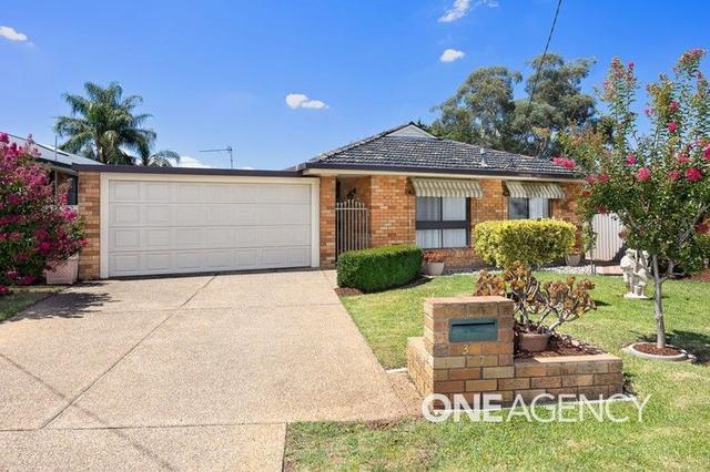 37 Walana Crescent, NSW 2650