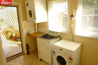Laundry (2011-11-30)