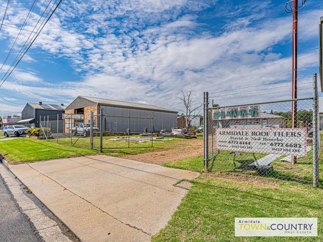 258 Mann Street, NSW 2350